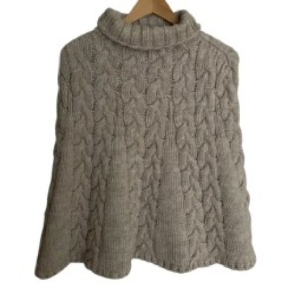 Skull Cashmere Sweaters - NWT Skull Cashmere Cable Knit Turtleneck Poncho Sweater Medium